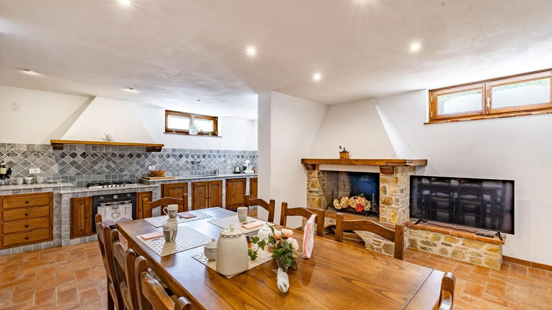 Villa Vittoriano - Surrounded By Nature - Happy Rentals Camaiore 0*,